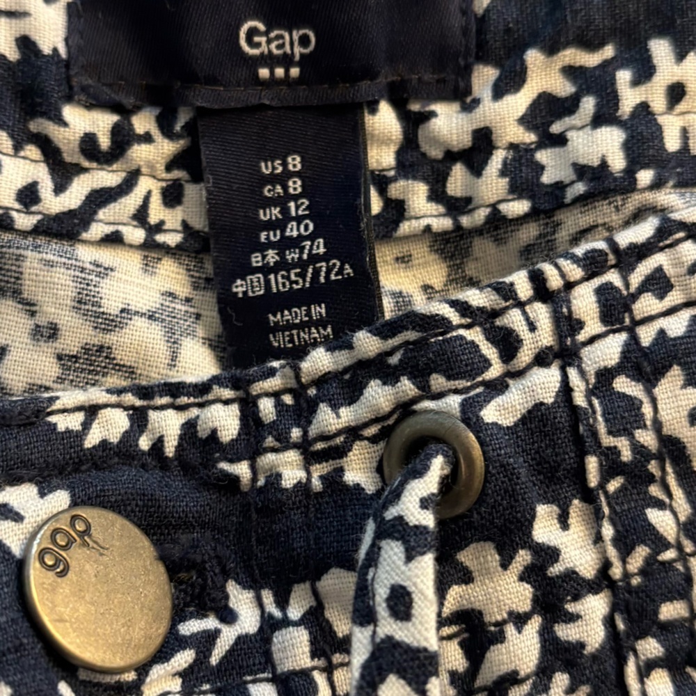 Gap Women's Navy And White Paisley/Floral‎ Shorts With Tie Size 8. Linen Blend. - Picture 4 of 7